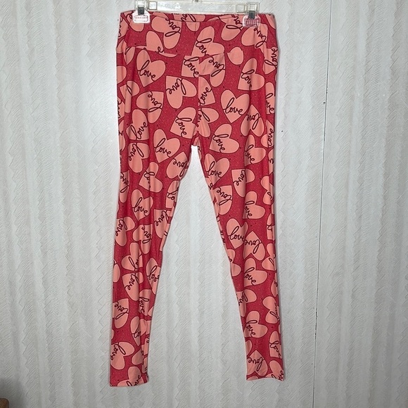 ❤️ 🆕 LULAROE Hearts Pants Size M - Picture 2 of 6